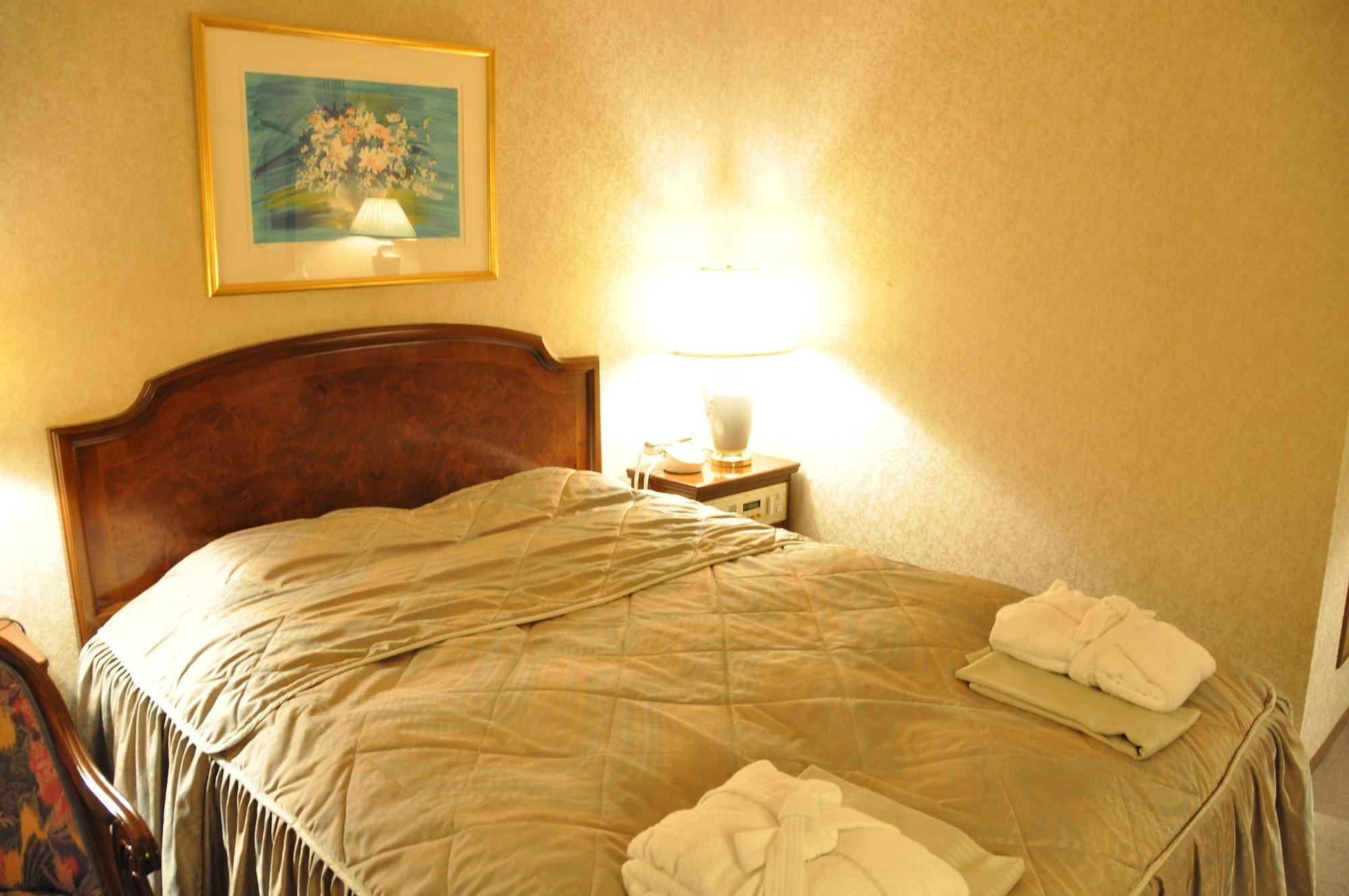 Hotel Palace Inn Toyota Toyota  Esterno foto