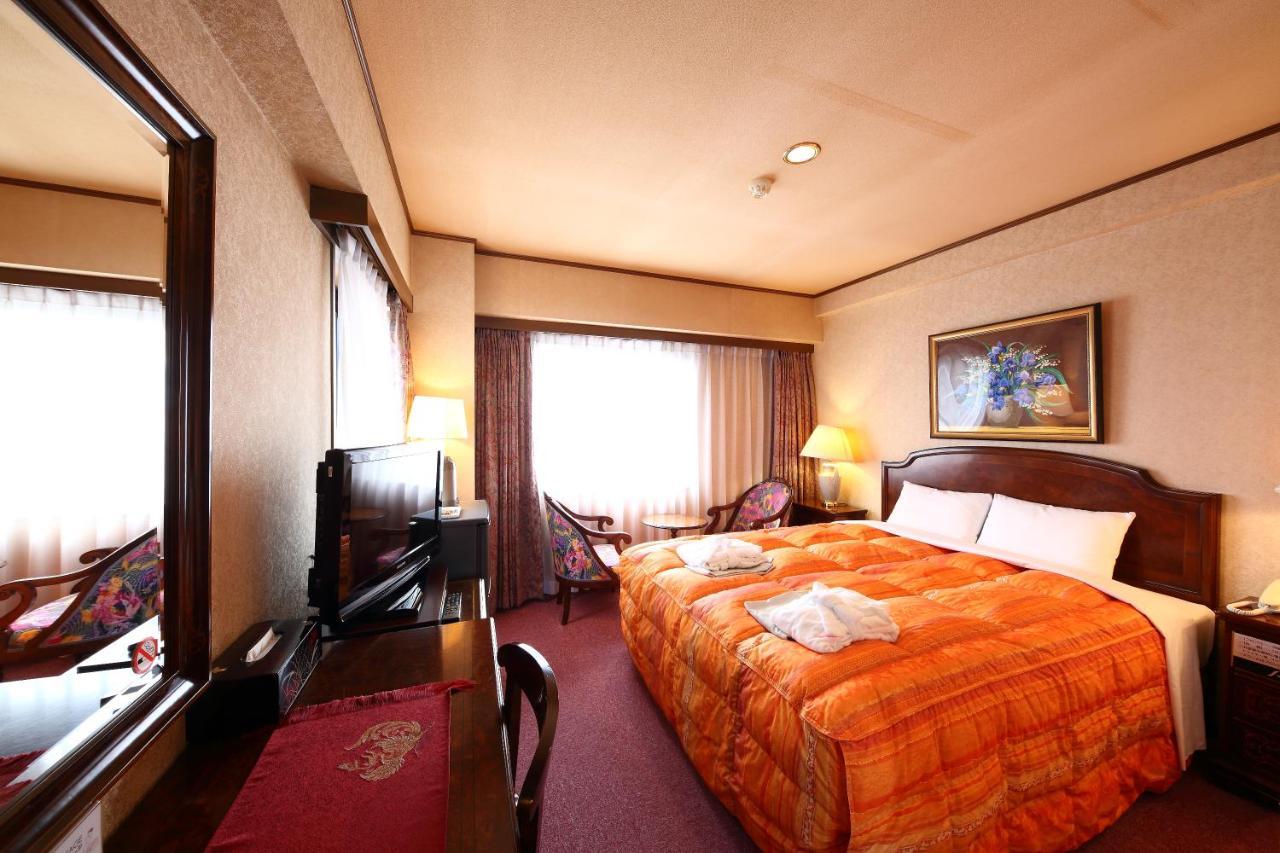 Hotel Palace Inn Toyota Toyota  Esterno foto